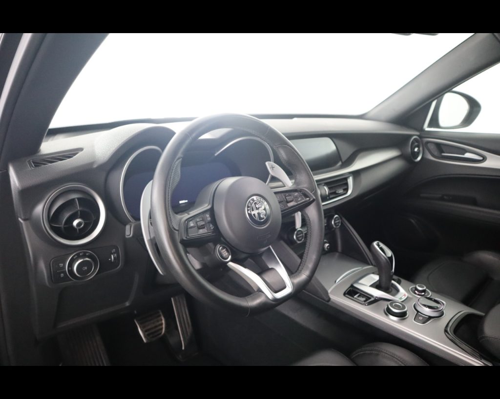 ALFA ROMEO Stelvio 2023 -  2.2 t Veloce Q4 210cv auto - 13