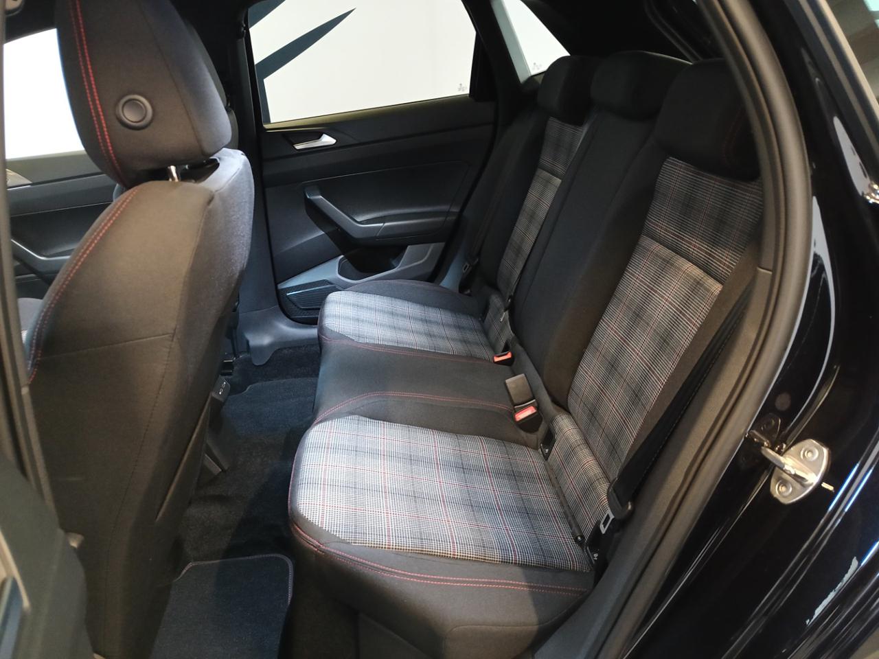 VOLKSWAGEN Polo 2.0 TSI DSG GTI - 9