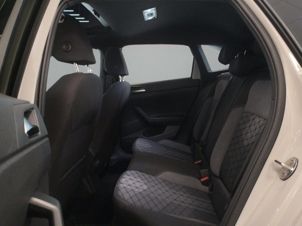 VOLKSWAGEN Taigo 1.0 TSI 115 CV R-Line Plus KM 11.000 Iva Esposta - 18