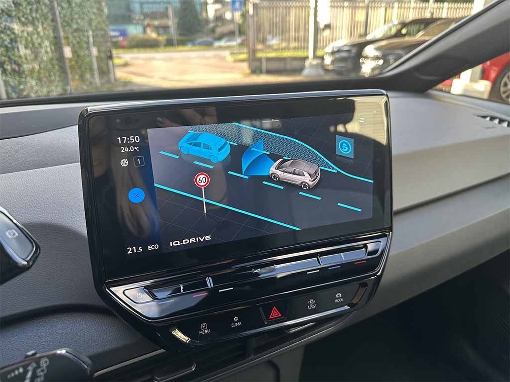 VOLKSWAGEN ID.3 45 kWh Pure Performance TELECAMERA APPLE CARPLAY - 25