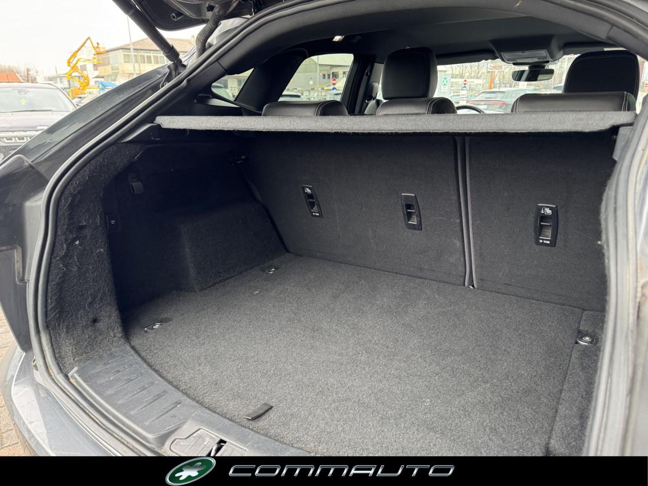 JAGUAR E-Pace 2.0D 150 CV AWD aut. R-Dynamic S - 28