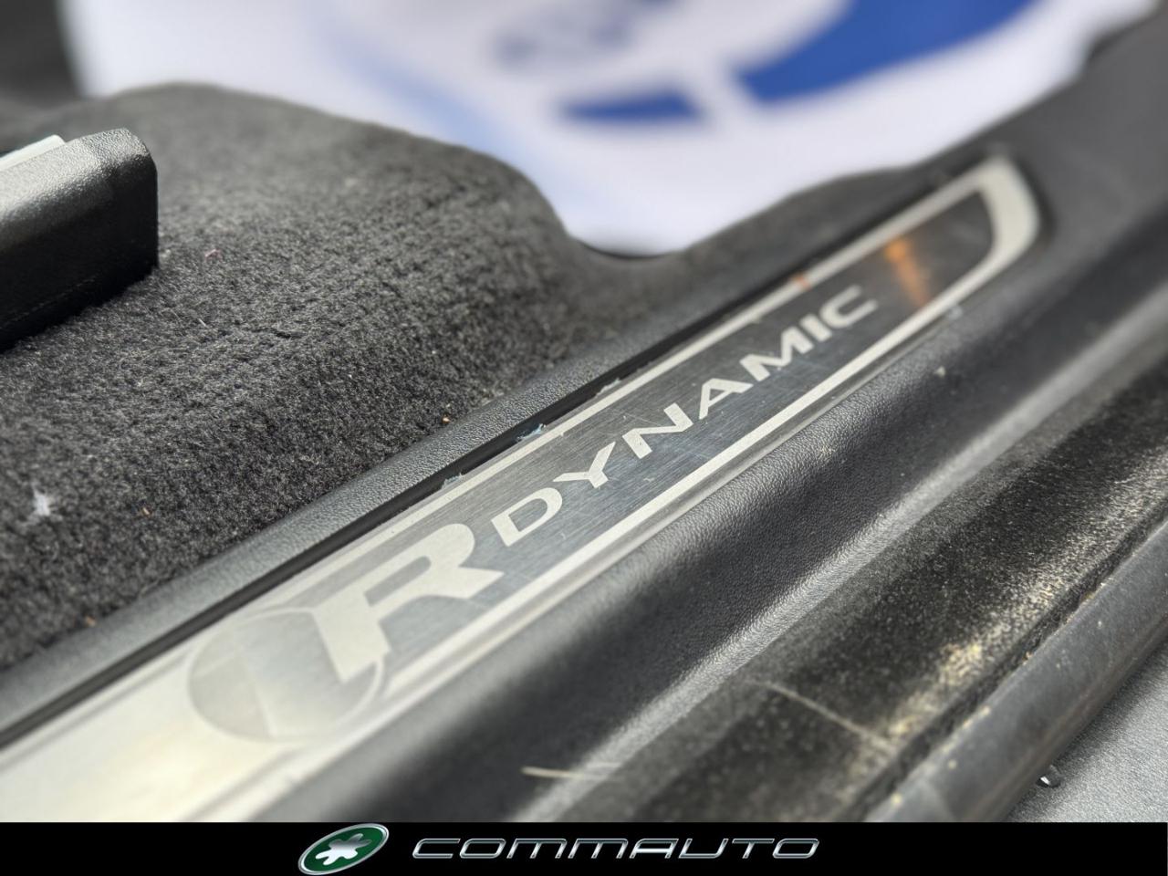 JAGUAR E-Pace 2.0D 150 CV AWD aut. R-Dynamic S - 26