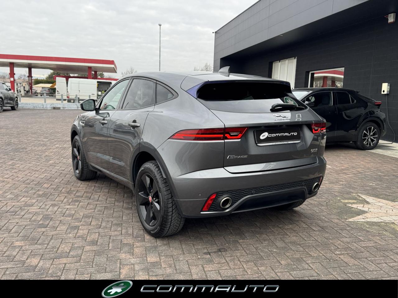 JAGUAR E-Pace 2.0D 150 CV AWD aut. R-Dynamic S - 6