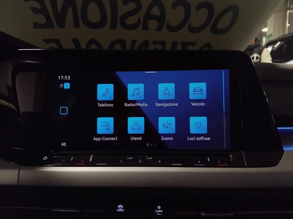 VOLKSWAGEN Golf 1.0 eTSI EVO Life MHEV - 21