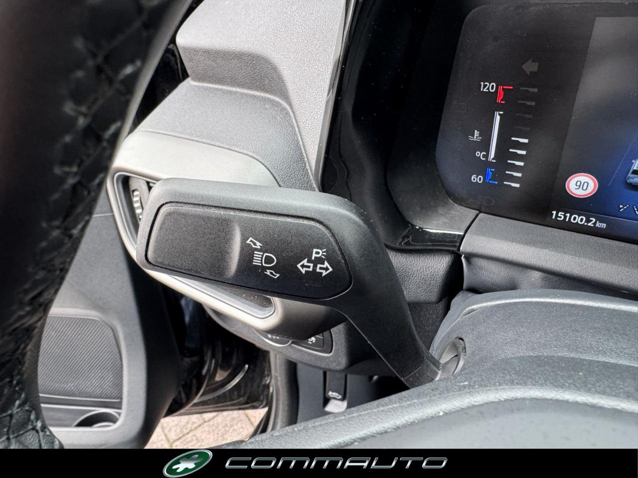 FORD Tourneo Courier 1.0 EcoBoost Titanium - 16