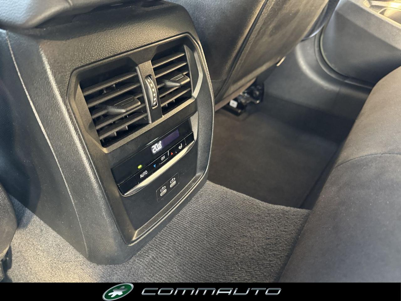 BMW 320 d 48V xDrive Touring Msport - 32