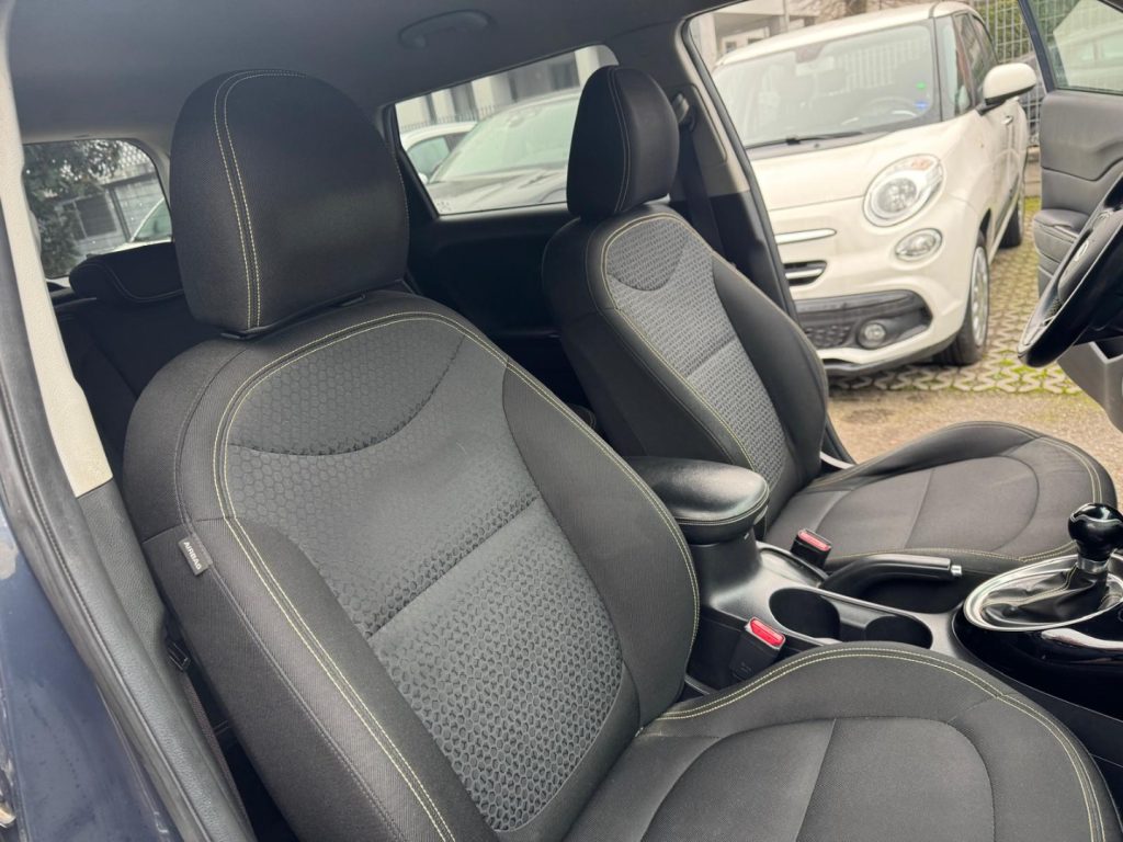 KIA Soul 1.6 CRDi You® Soul - 11