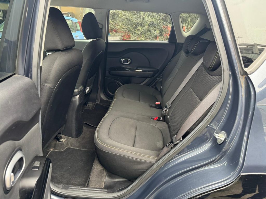 KIA Soul 1.6 CRDi You® Soul - 14