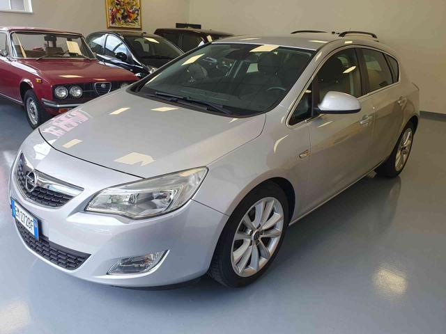 OPEL Astra Argento metallizzato