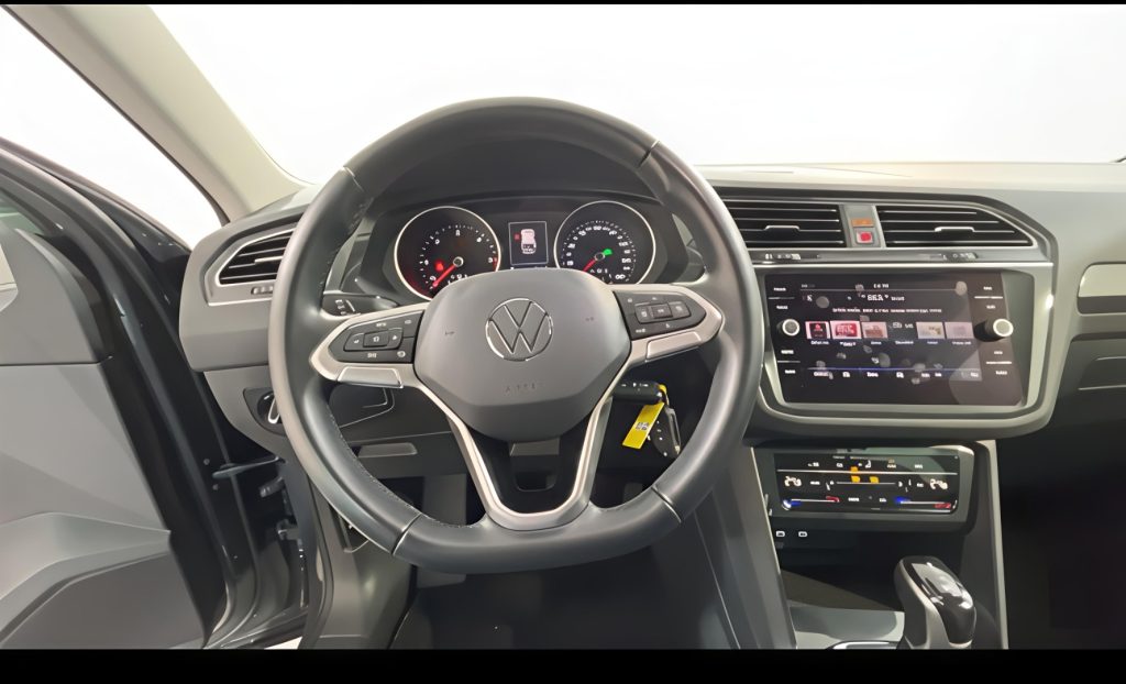 VOLKSWAGEN Tiguan 2.0 TDI Automatic DSG 150 CV Life 24 Mesi Garanzia - 8