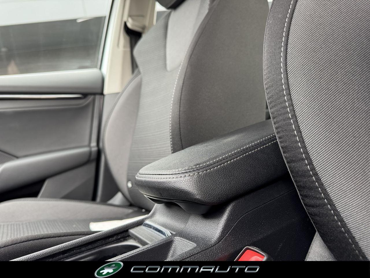 SKODA Octavia 2.0 TDI EVO SCR 150 CV Wagon Executive - 22