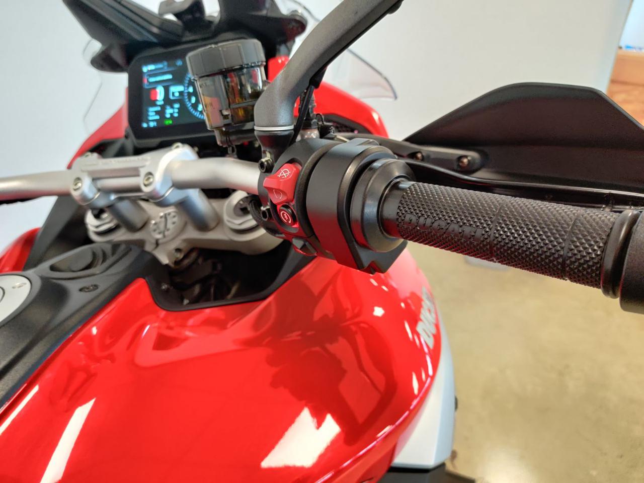 DUCATI Multistrada V4 S TRAVEL & RADAR RED - 10