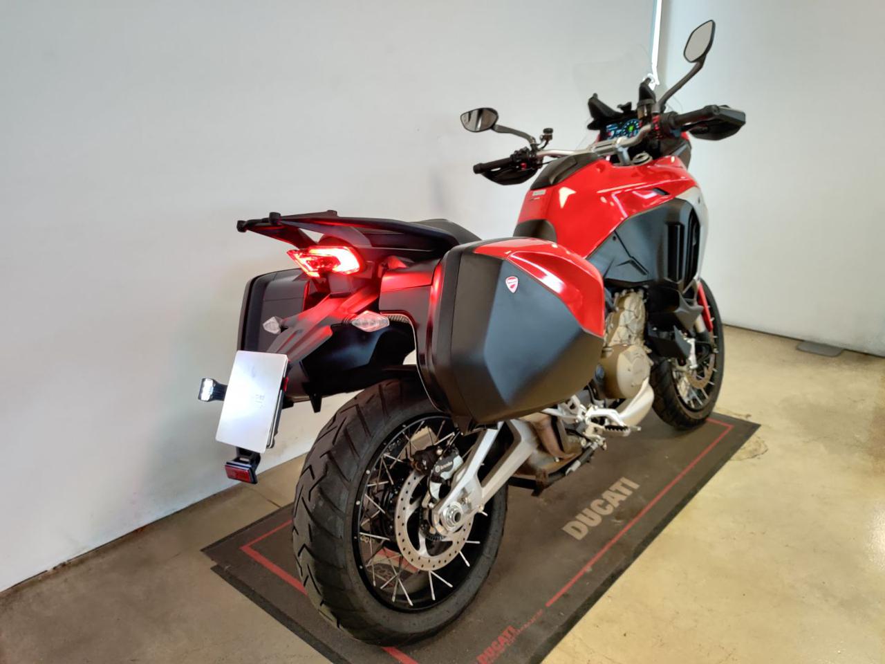 DUCATI Multistrada V4 S TRAVEL & RADAR RED - 9