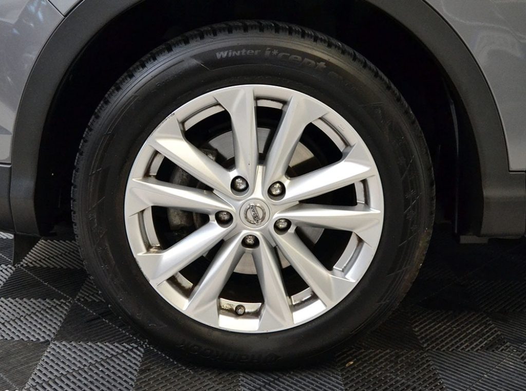 NISSAN Qashqai 1.2 DIG-T Tekna Navigatore Ok Neopatentati - 23