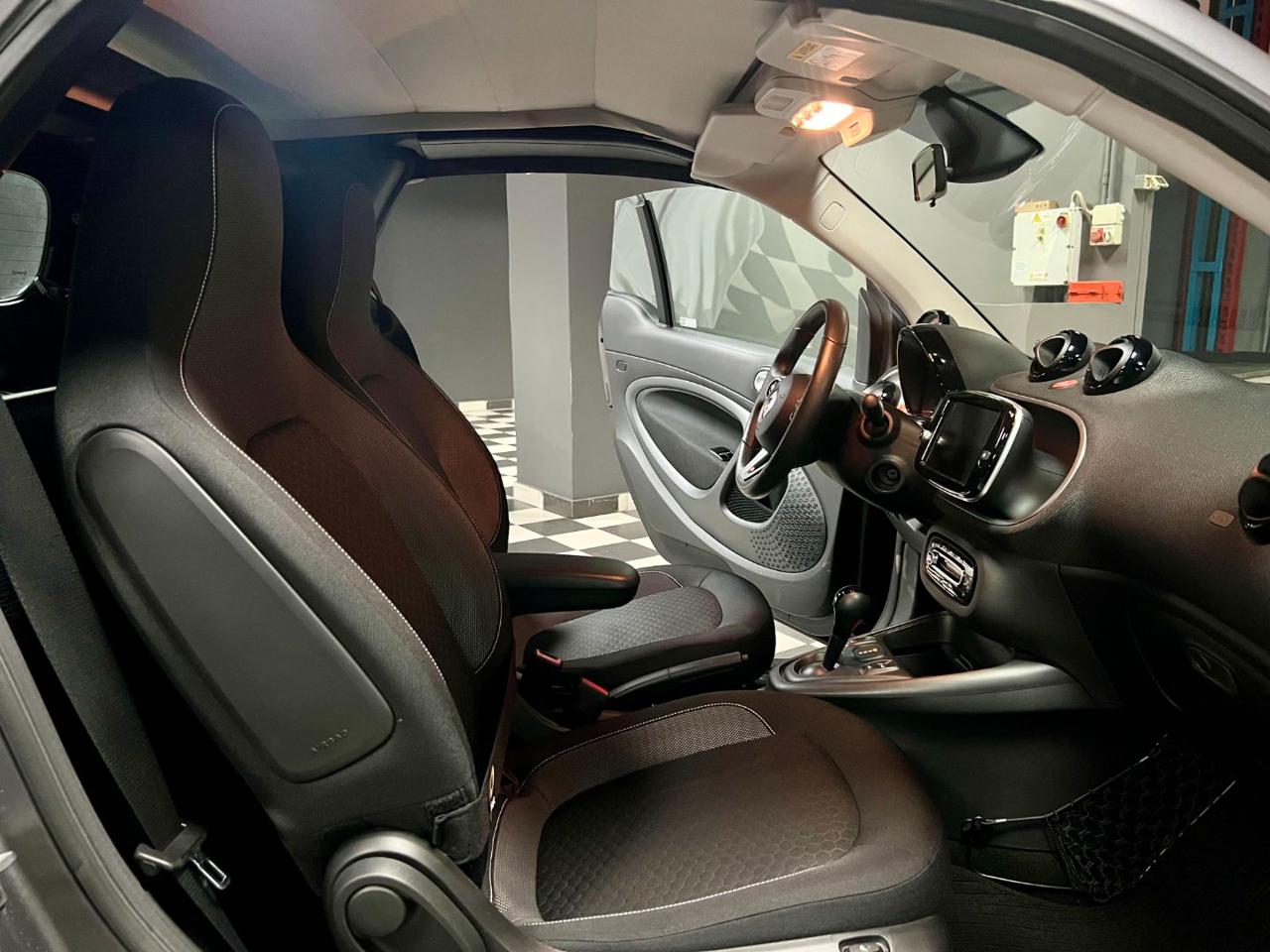 SMART ForTwo EQ CABRIO - 17