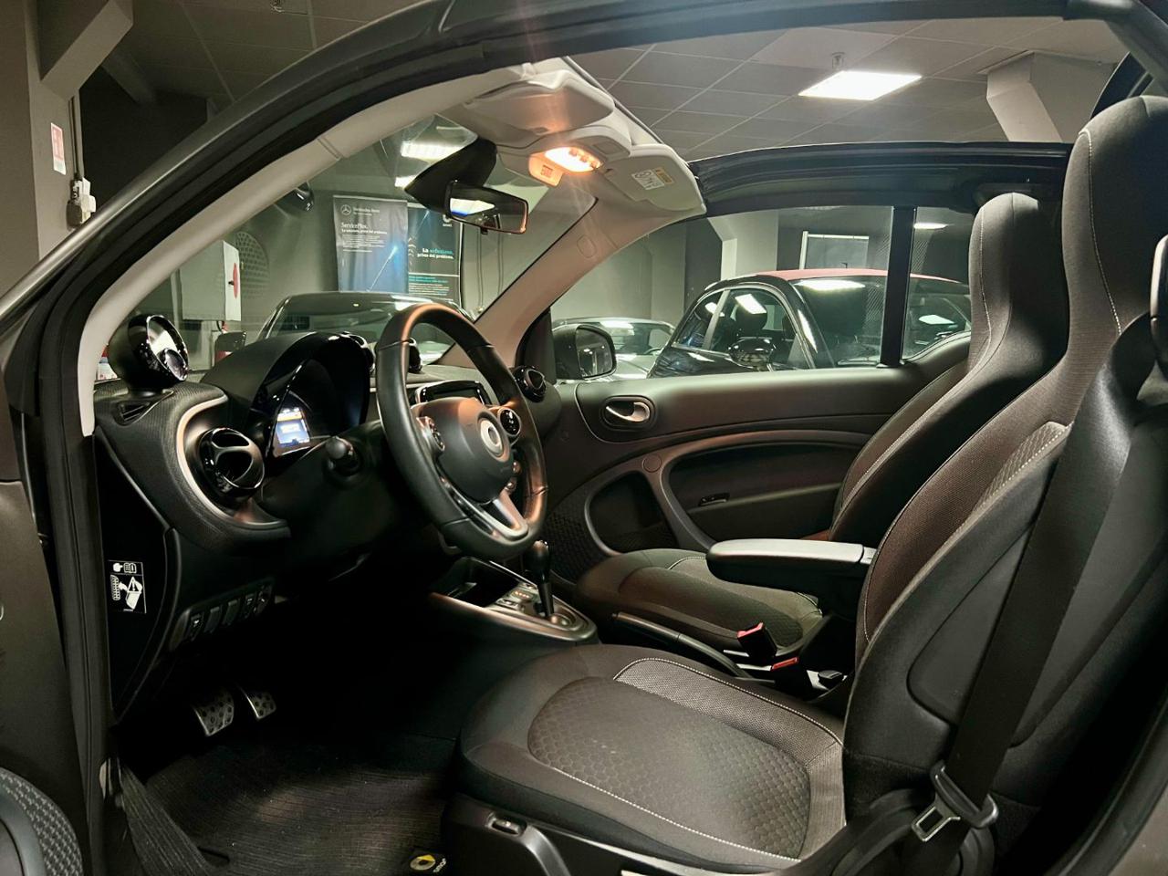 SMART ForTwo EQ CABRIO - 16