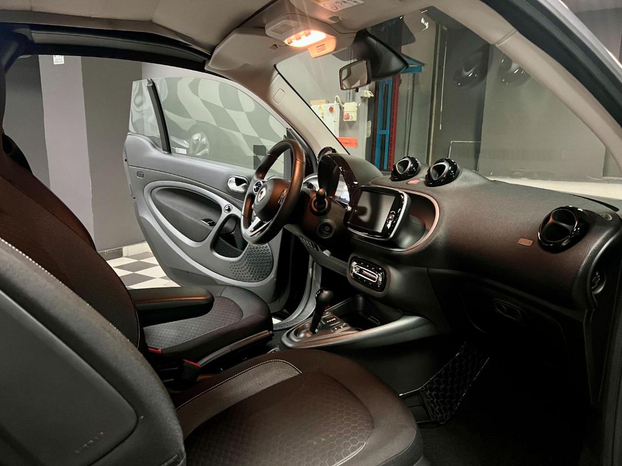 SMART ForTwo EQ CABRIO - 18