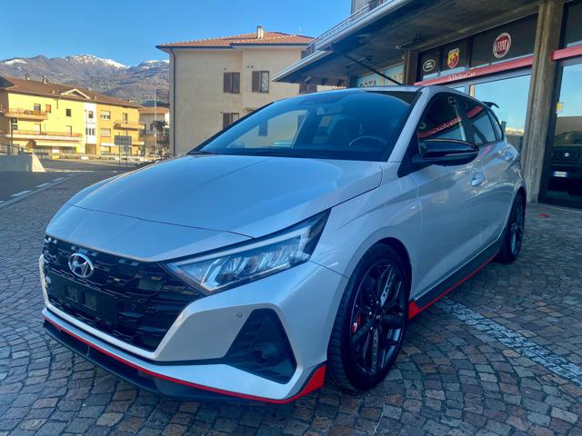 HYUNDAI i20 Argento metallizzato