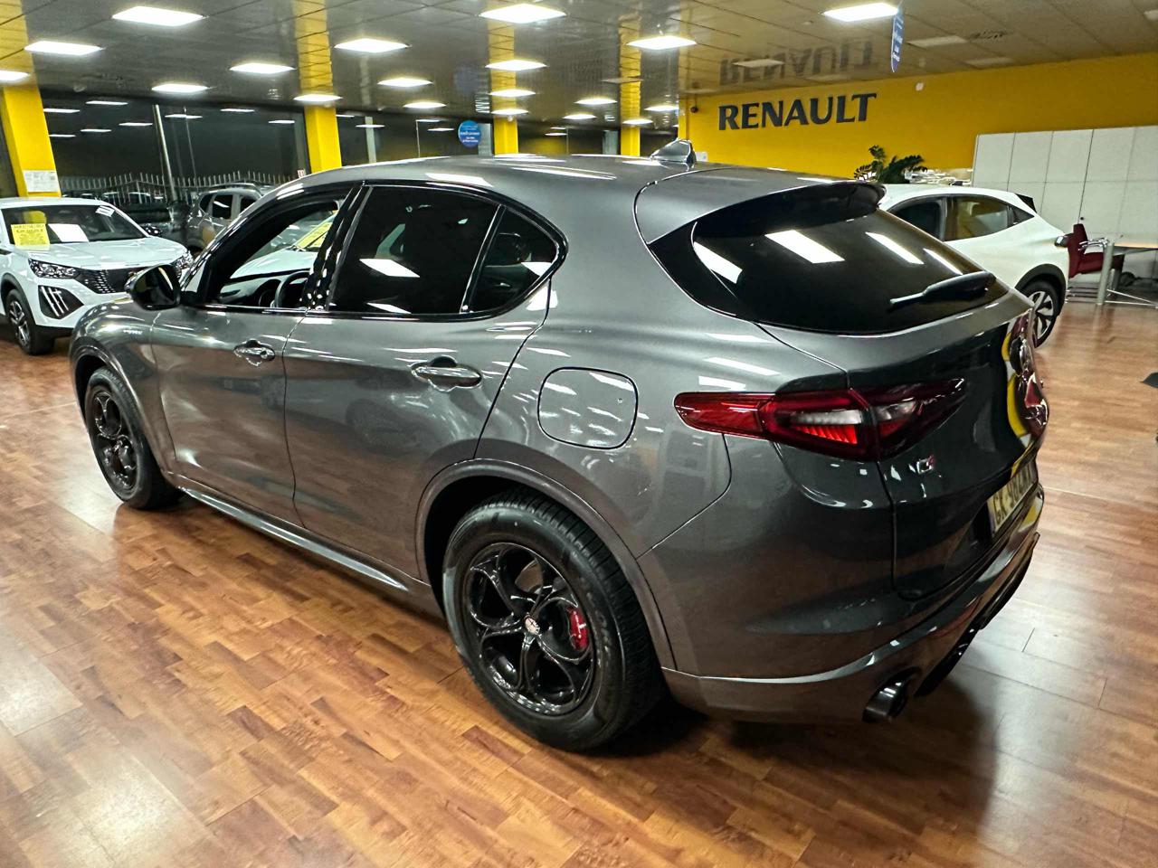 ALFA ROMEO Stelvio 2.2 Turbodiesel 210 CV AT8 Q4 Veloce - 4