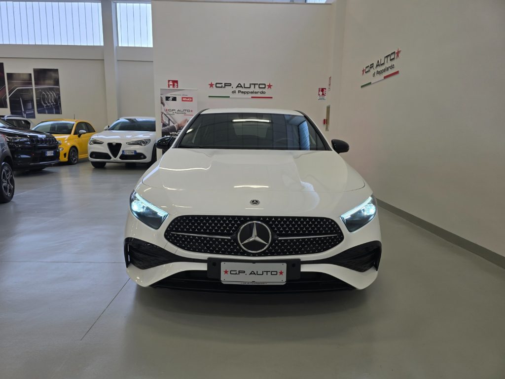 MERCEDES-BENZ A 200 d AMG Line Advanced Plus - 2