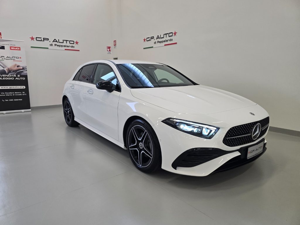 MERCEDES-BENZ A 200 d AMG Line Advanced Plus - 3