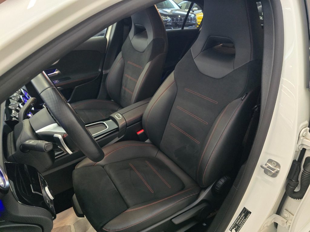 MERCEDES-BENZ A 200 d AMG Line Advanced Plus - 23