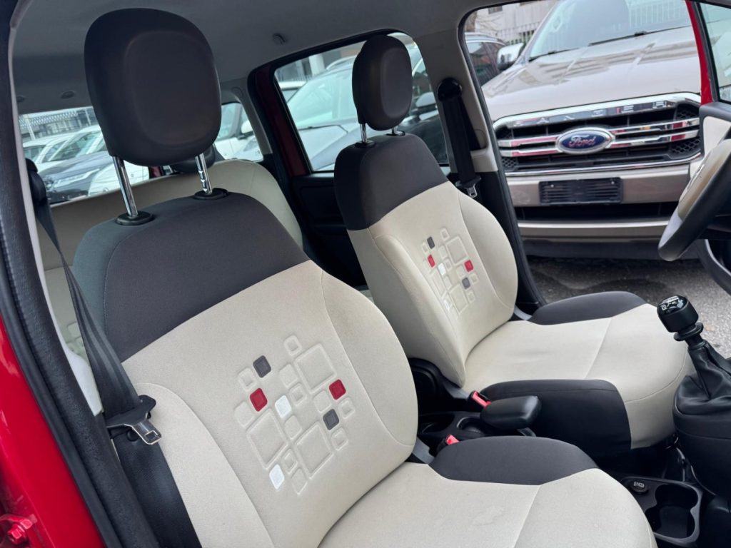 FIAT Panda 1.2 Lounge - 11