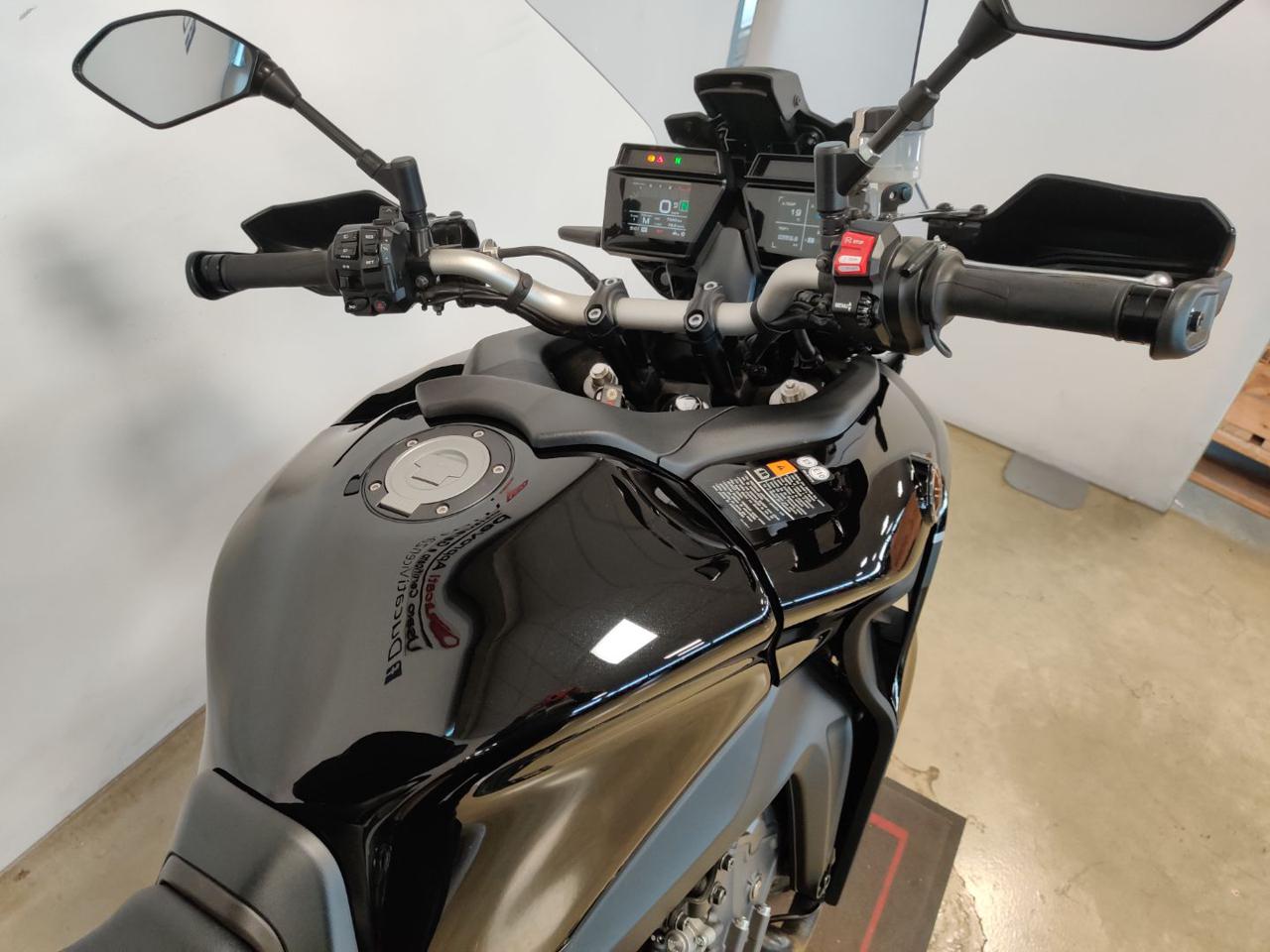 YAMAHA Tracer 09 BLACK - 10