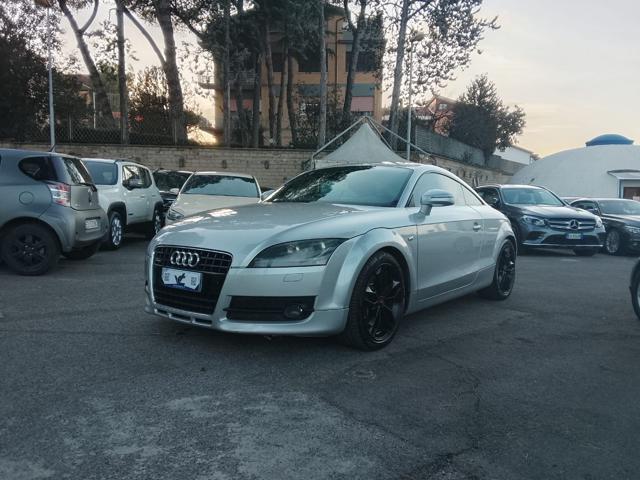 AUDI TT Grigio metallizzato