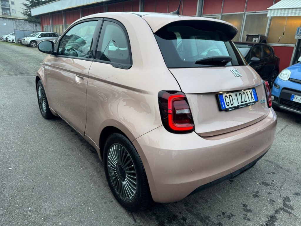 FIAT 500e Berlina 42 kWh Icon - 7