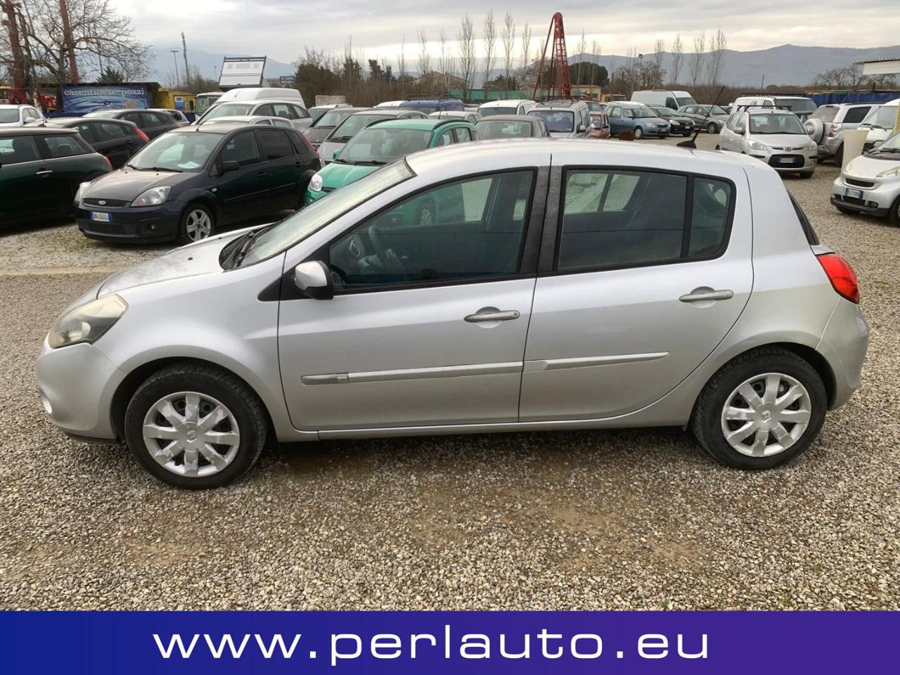 RENAULT Clio 1.2 16V 5 porte GPL Dynamique - 4