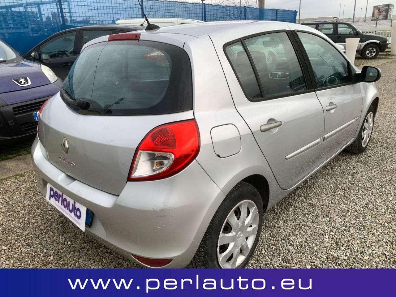 RENAULT Clio 1.2 16V 5 porte GPL Dynamique - 6