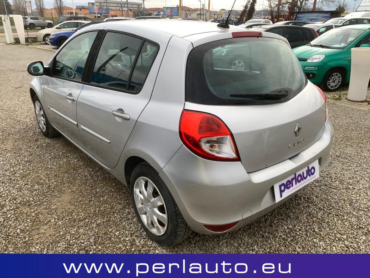 RENAULT Clio 1.2 16V 5 porte GPL Dynamique - 5