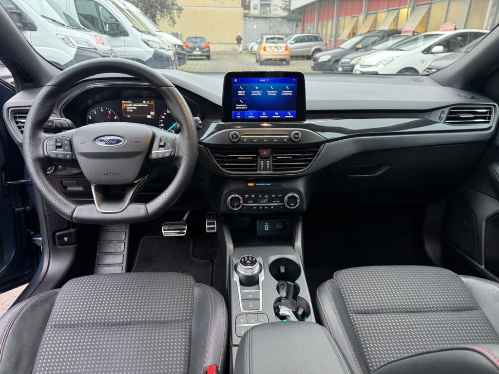 FORD Focus 1.0 EcoBoost 125 CV AUT. SW ST-Line - 8