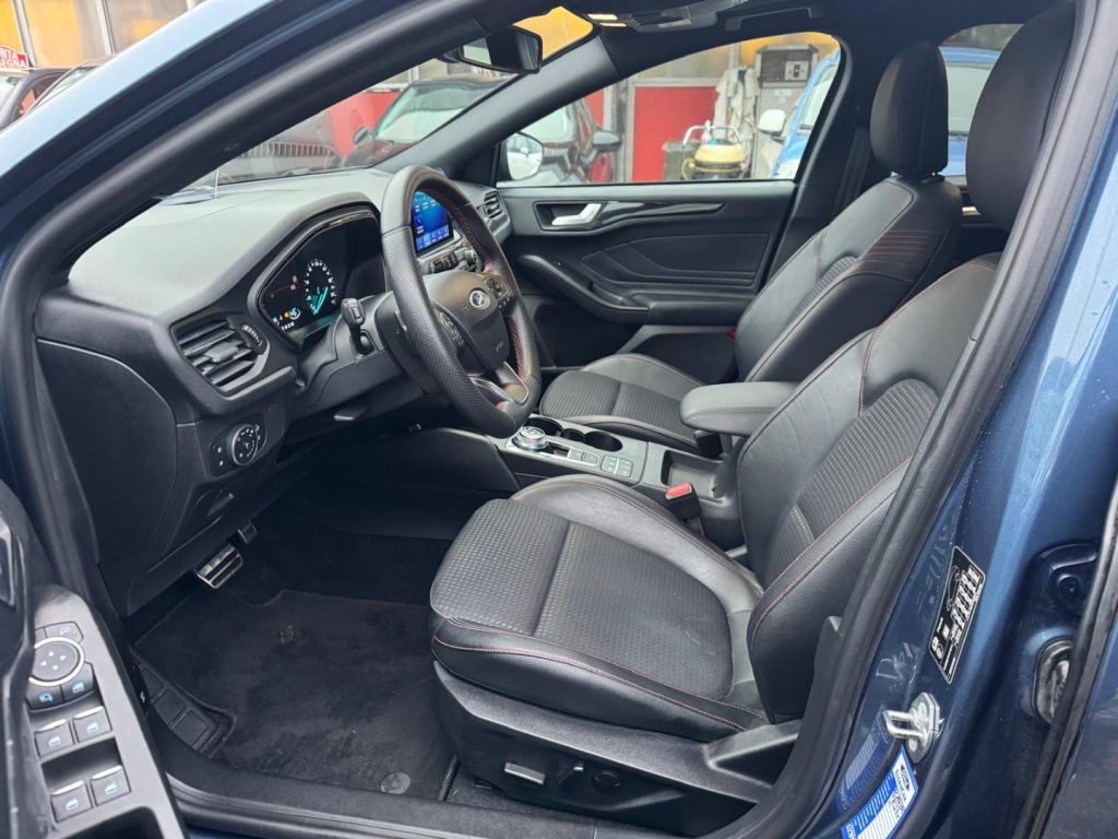 FORD Focus 1.0 EcoBoost 125 CV AUT. SW ST-Line - 15