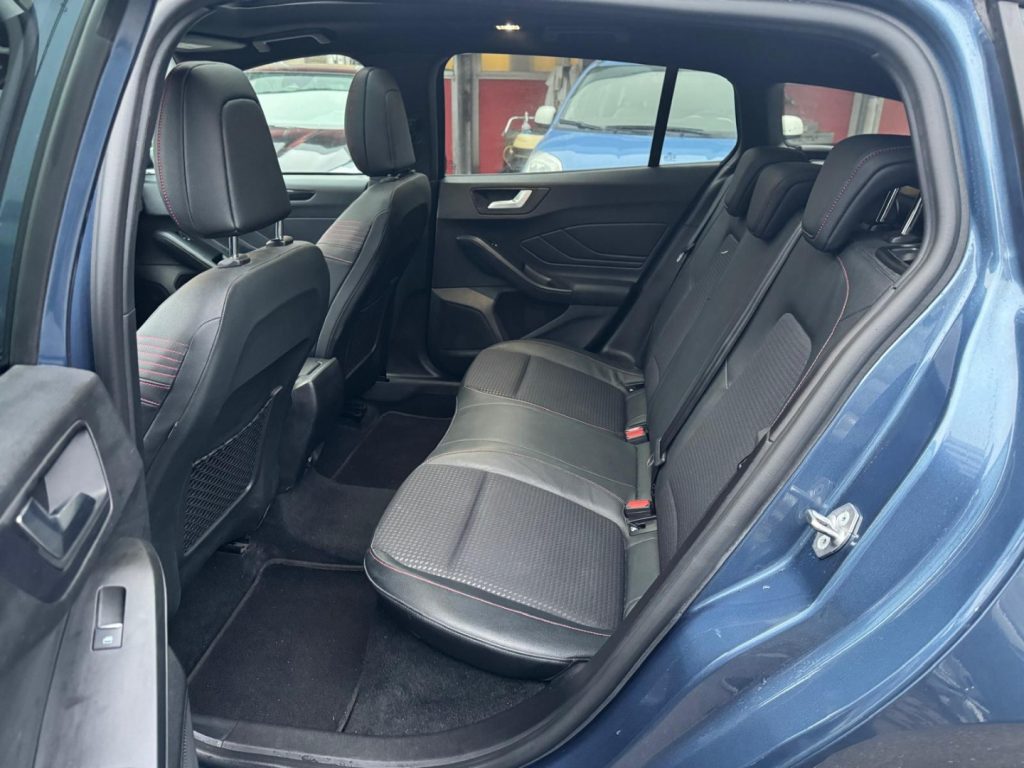 FORD Focus 1.0 EcoBoost 125 CV AUT. SW ST-Line - 16