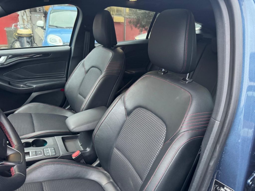 FORD Focus 1.0 EcoBoost 125 CV AUT. SW ST-Line - 20