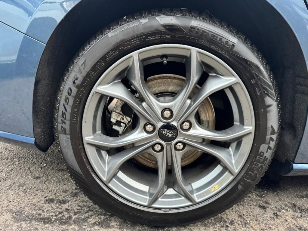 FORD Focus 1.0 EcoBoost 125 CV AUT. SW ST-Line - 23