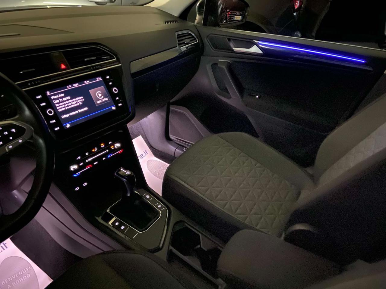 VOLKSWAGEN Tiguan 2.0 TDI 150 CV SCR DSG Life - 26