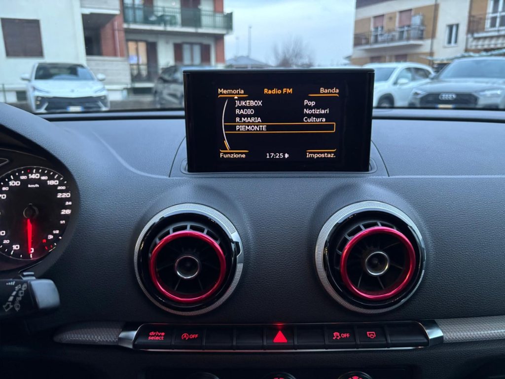 AUDI A3 2.0 TDI - 11