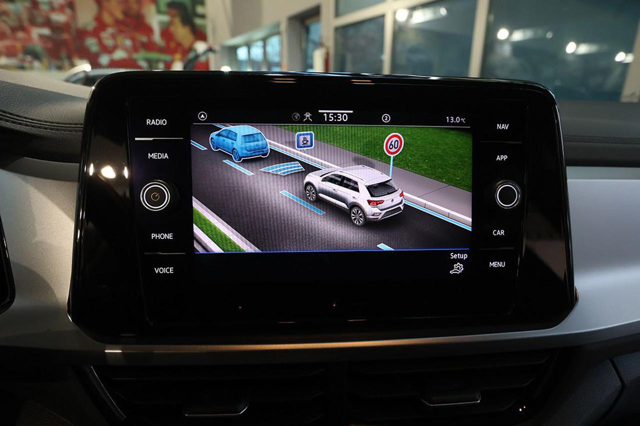 VOLKSWAGEN T-Roc 2.0 TDI SCR 150cv DSG Edition Plus - 23