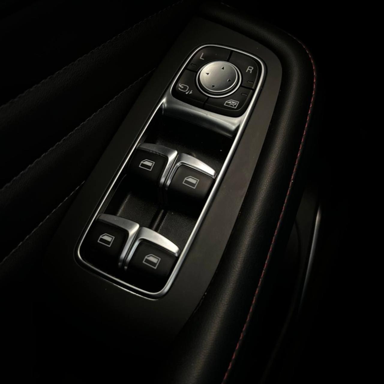 MG HS 1.5T-GDI AT Luxury - 38