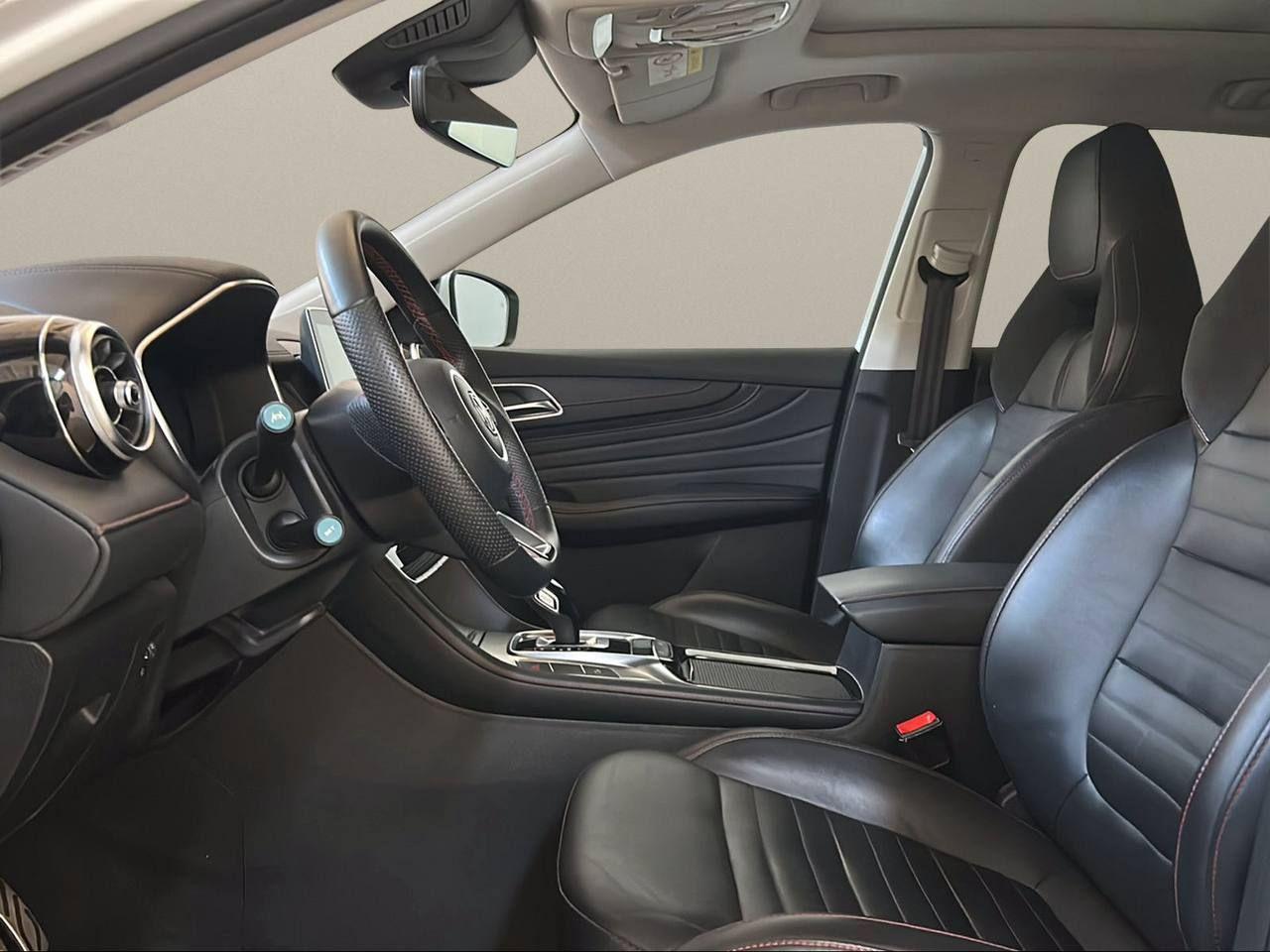 MG HS 1.5T-GDI AT Luxury - 9