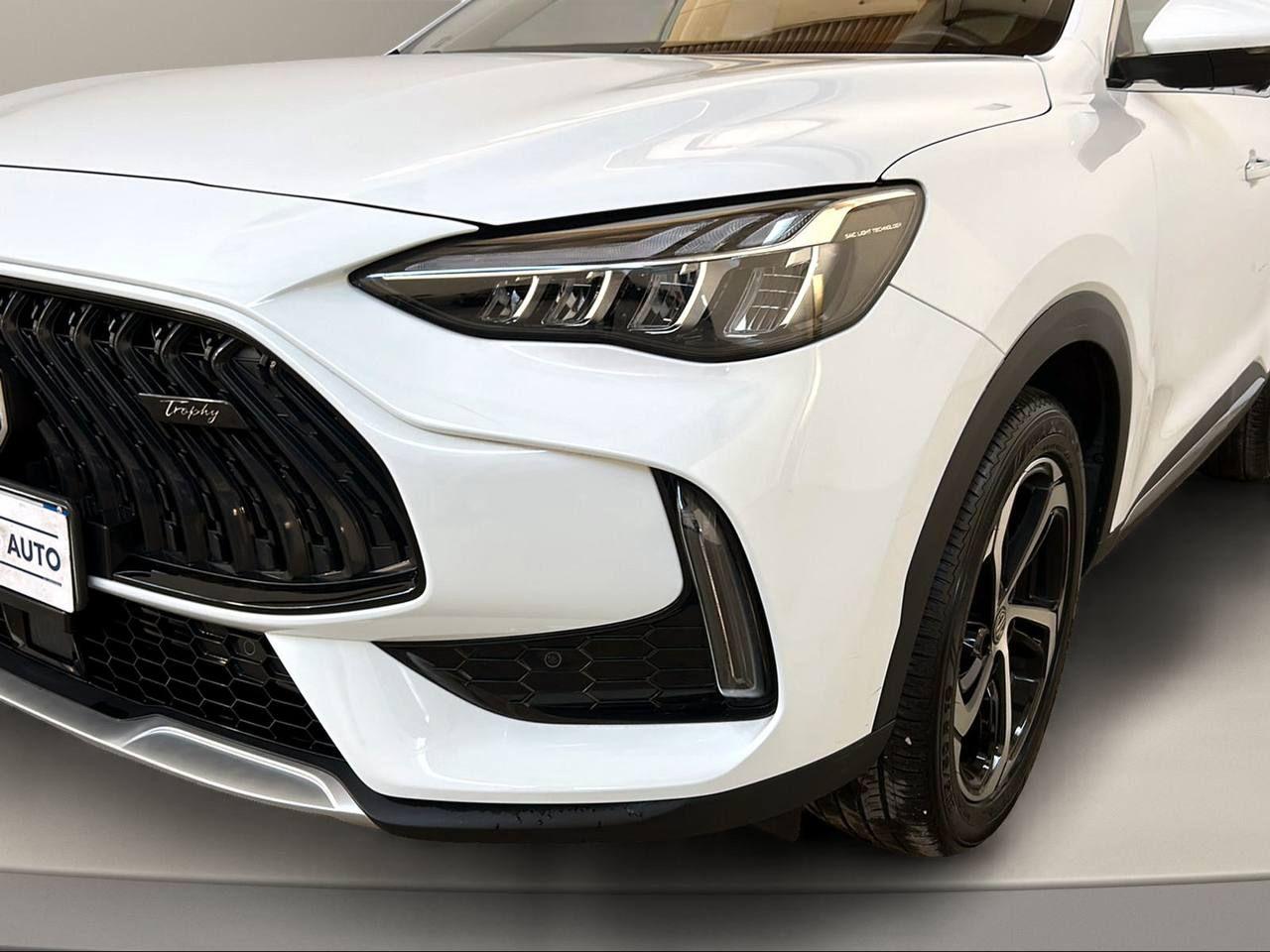 MG HS 1.5T-GDI AT Luxury - 39