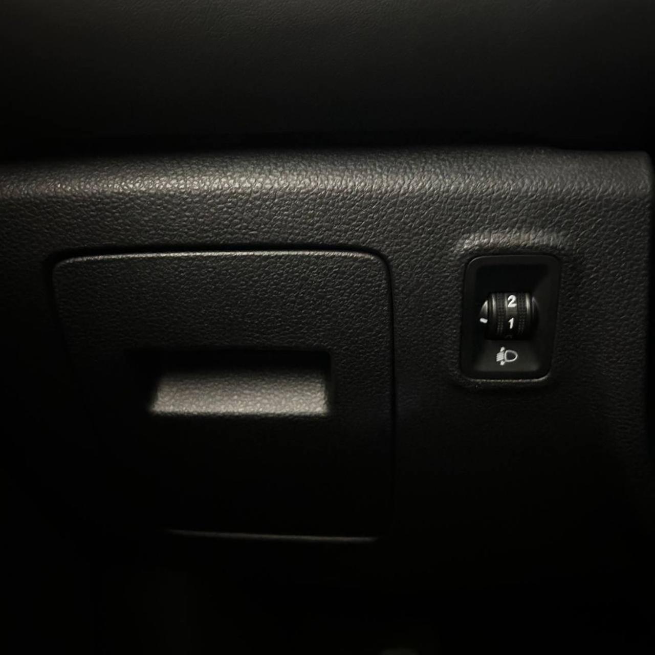 MG HS 1.5T-GDI AT Luxury - 37