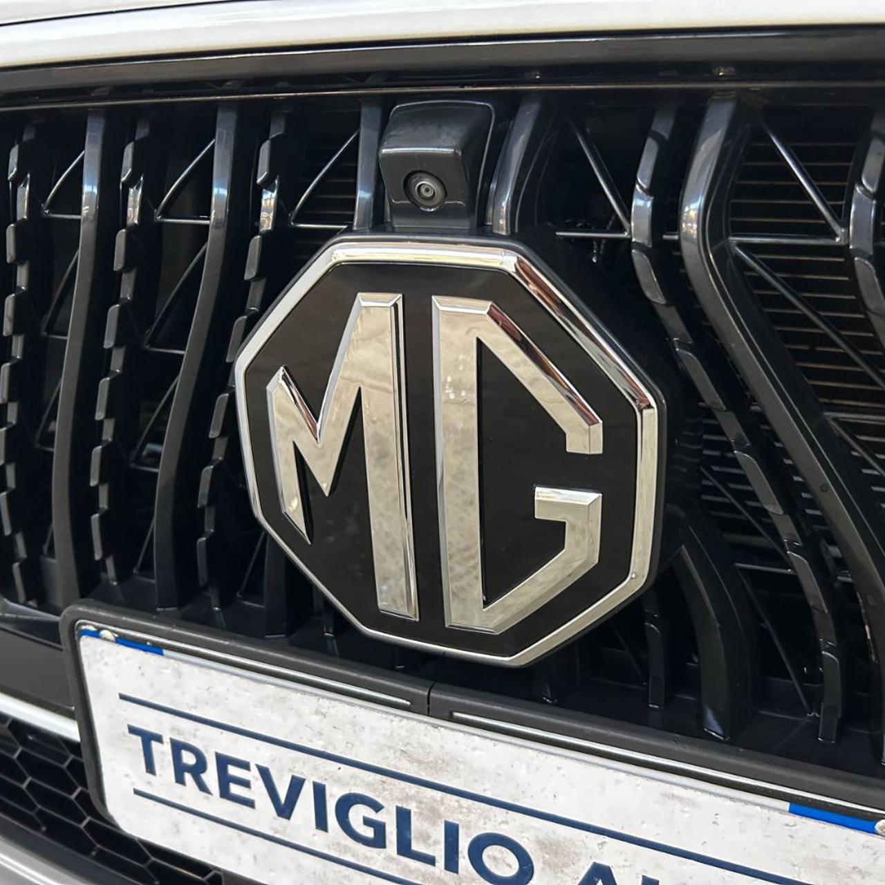 MG HS 1.5T-GDI AT Luxury - 43