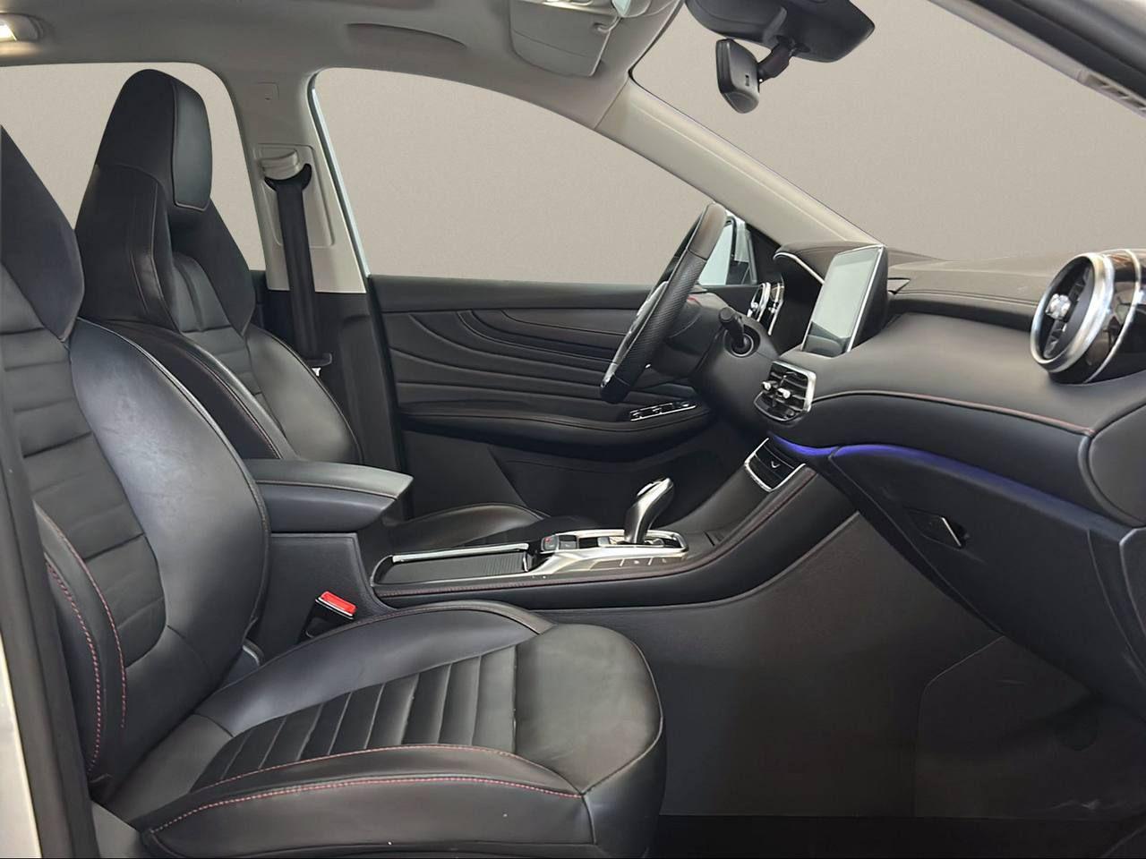 MG HS 1.5T-GDI AT Luxury - 13