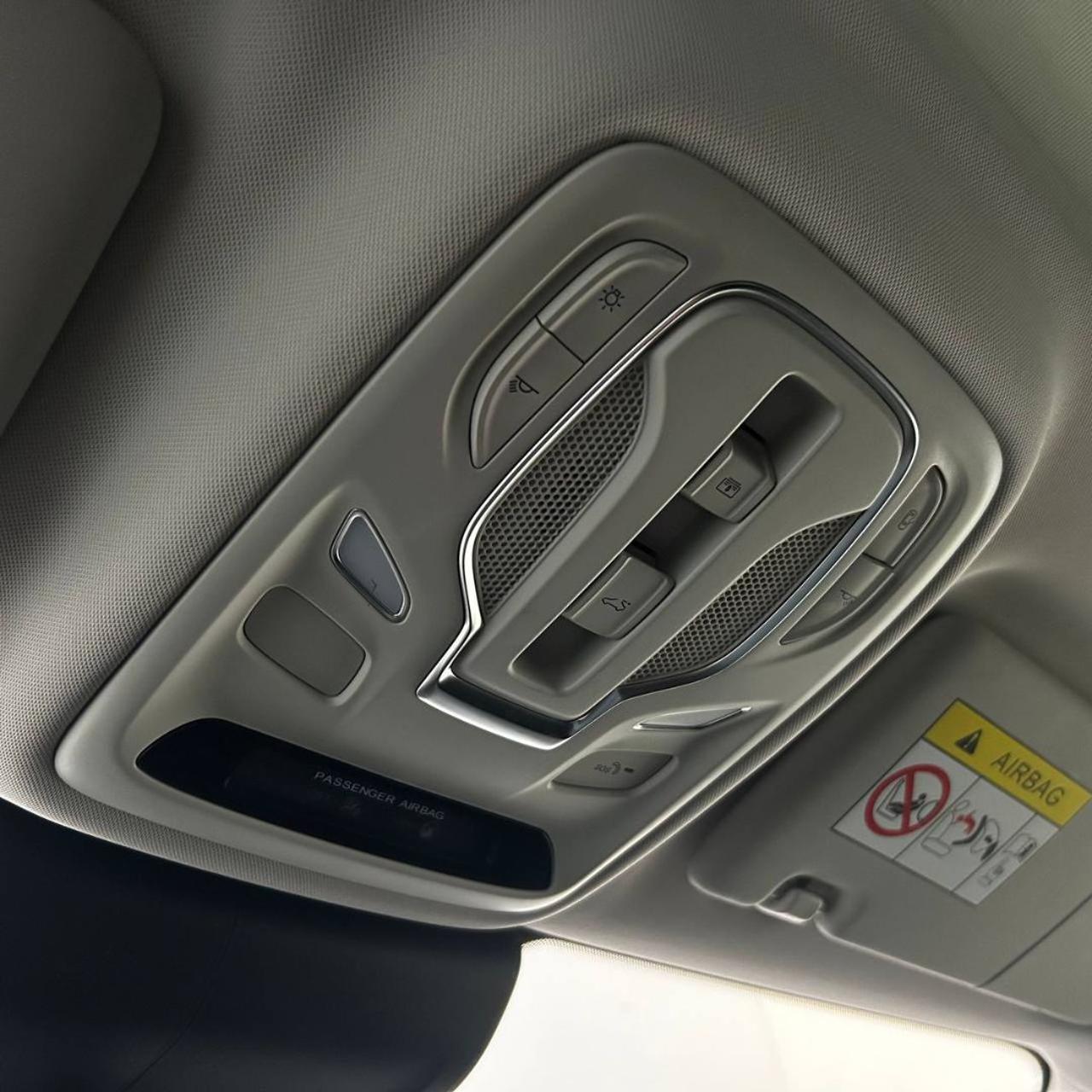 MG HS 1.5T-GDI AT Luxury - 32