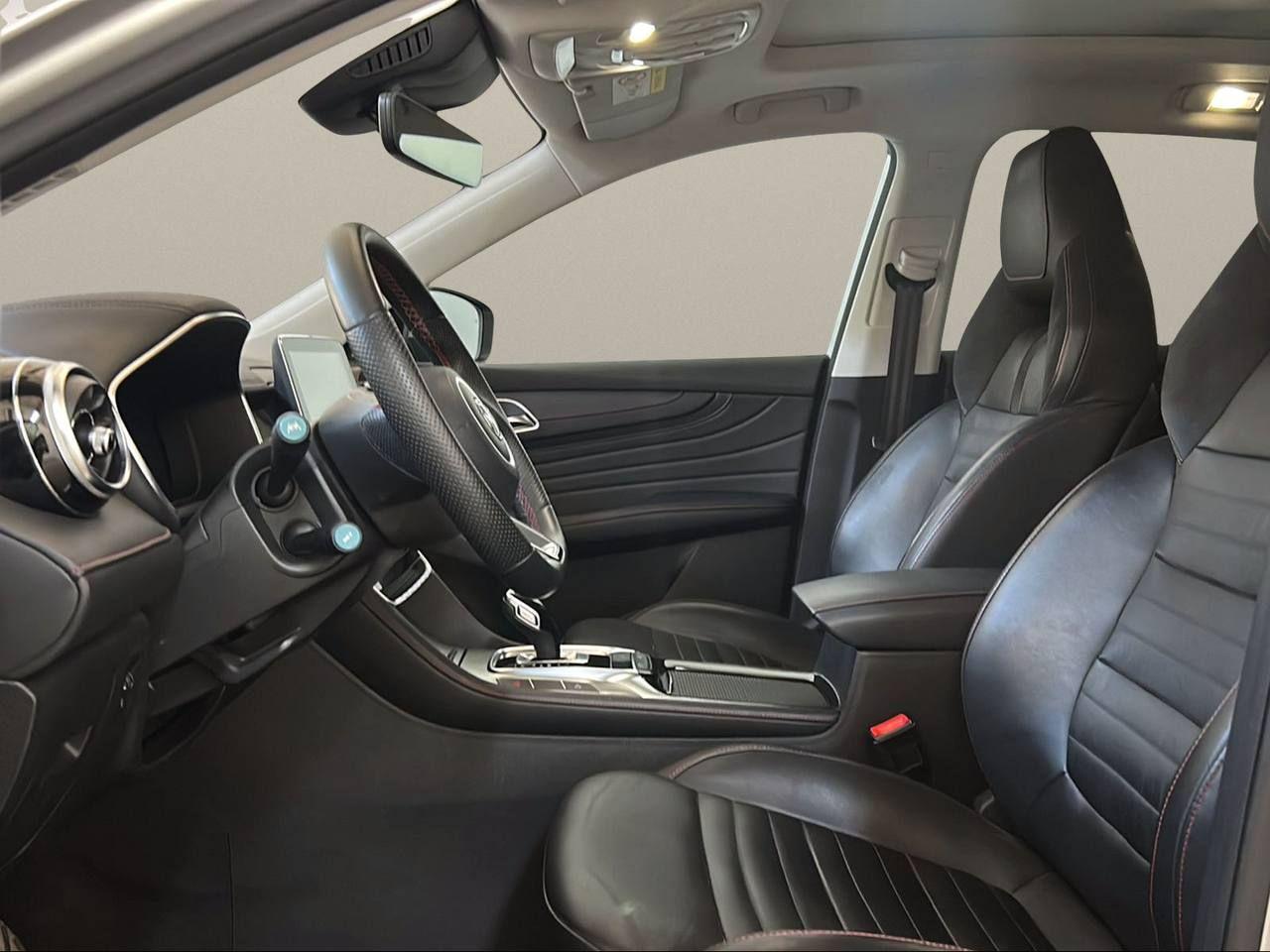 MG HS 1.5T-GDI AT Luxury - 9