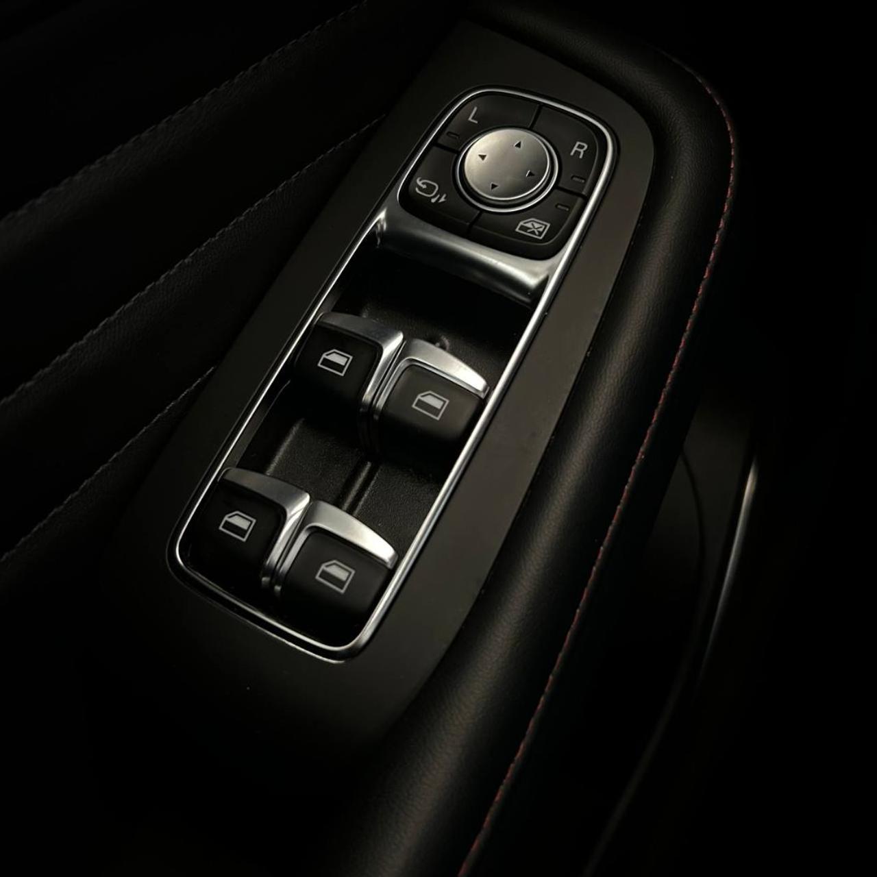 MG HS 1.5T-GDI AT Luxury - 37